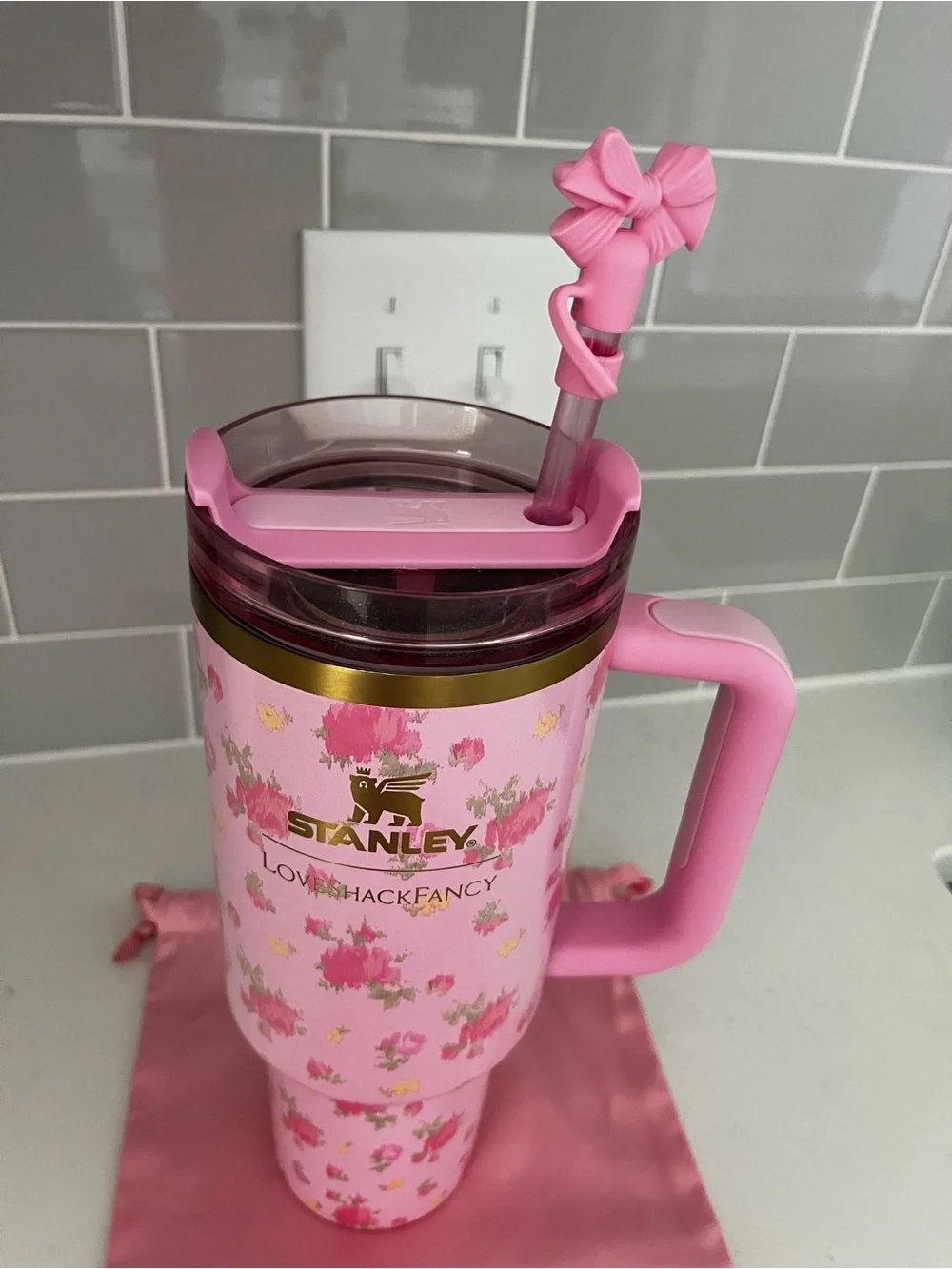 Stanley The Quencher H2.O FlowState Tumbler 40oz /Love Shack Fancy Ibiza sunset